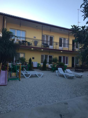 Solnechny Dvorik Apartments